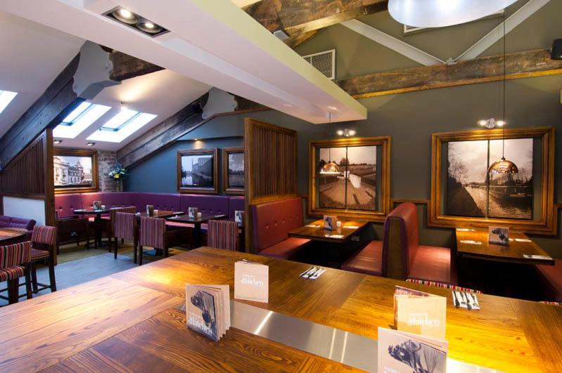 Premier Inn 키더민스터 외부 사진