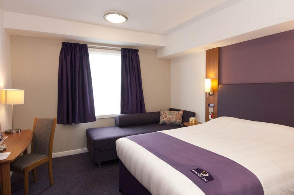 Premier Inn 키더민스터 외부 사진