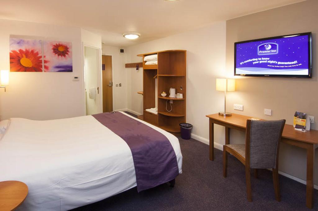 Premier Inn 키더민스터 외부 사진