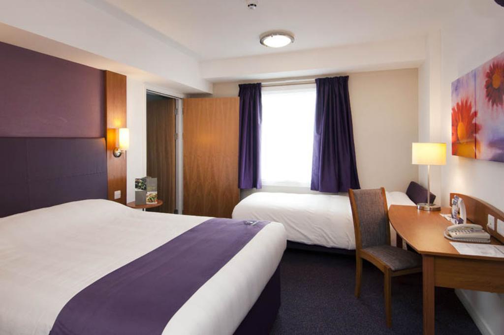 Premier Inn 키더민스터 외부 사진